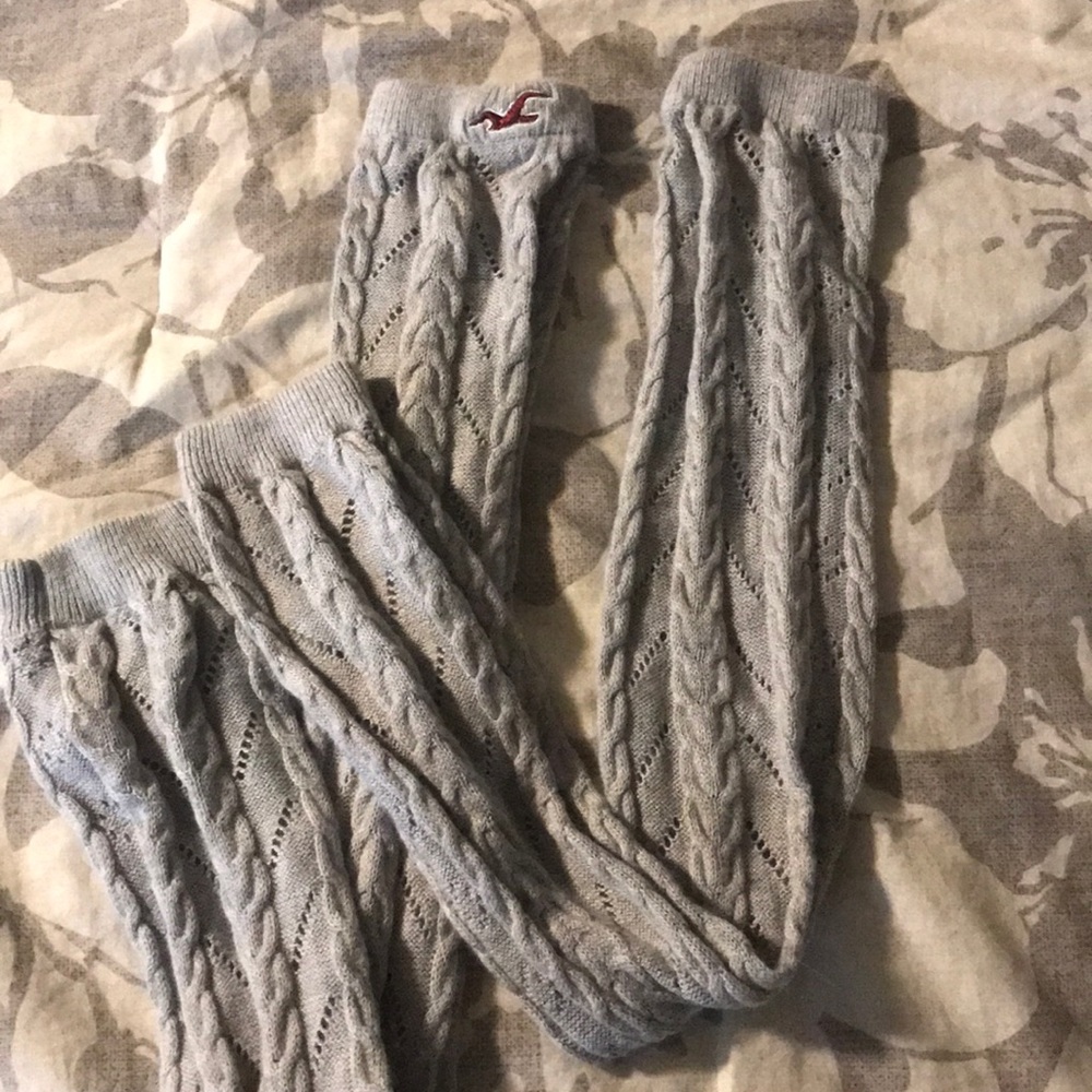 NWOT crocheted Hollister leg warmers